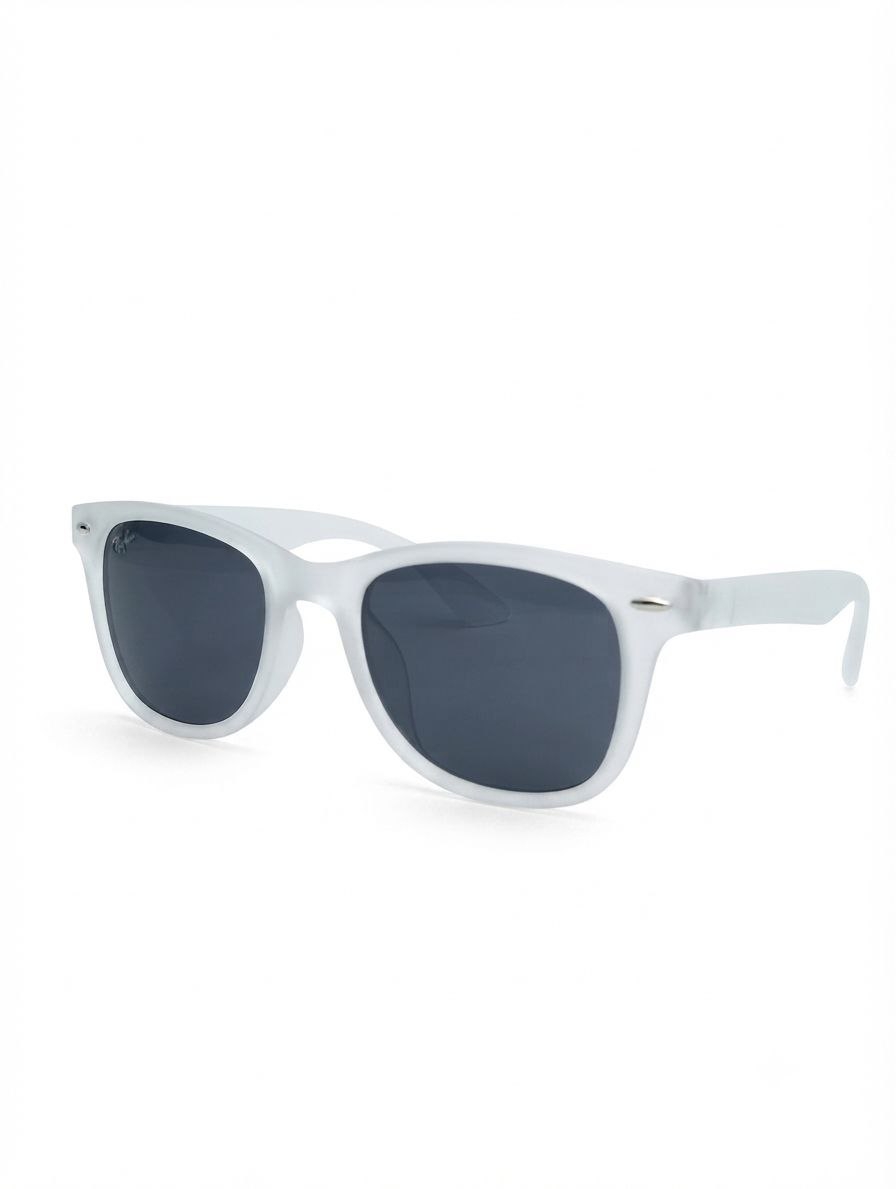 عینک آفتابی ری‌بن ویفرر (Ray-Ban Wayfarer) فریم سفید یخی نیمه‌شفاف